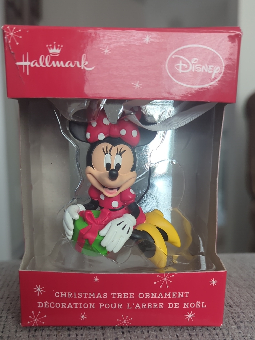 Hallmark Minnie Mouse With Round Present Gift Christmas Tree Ornament